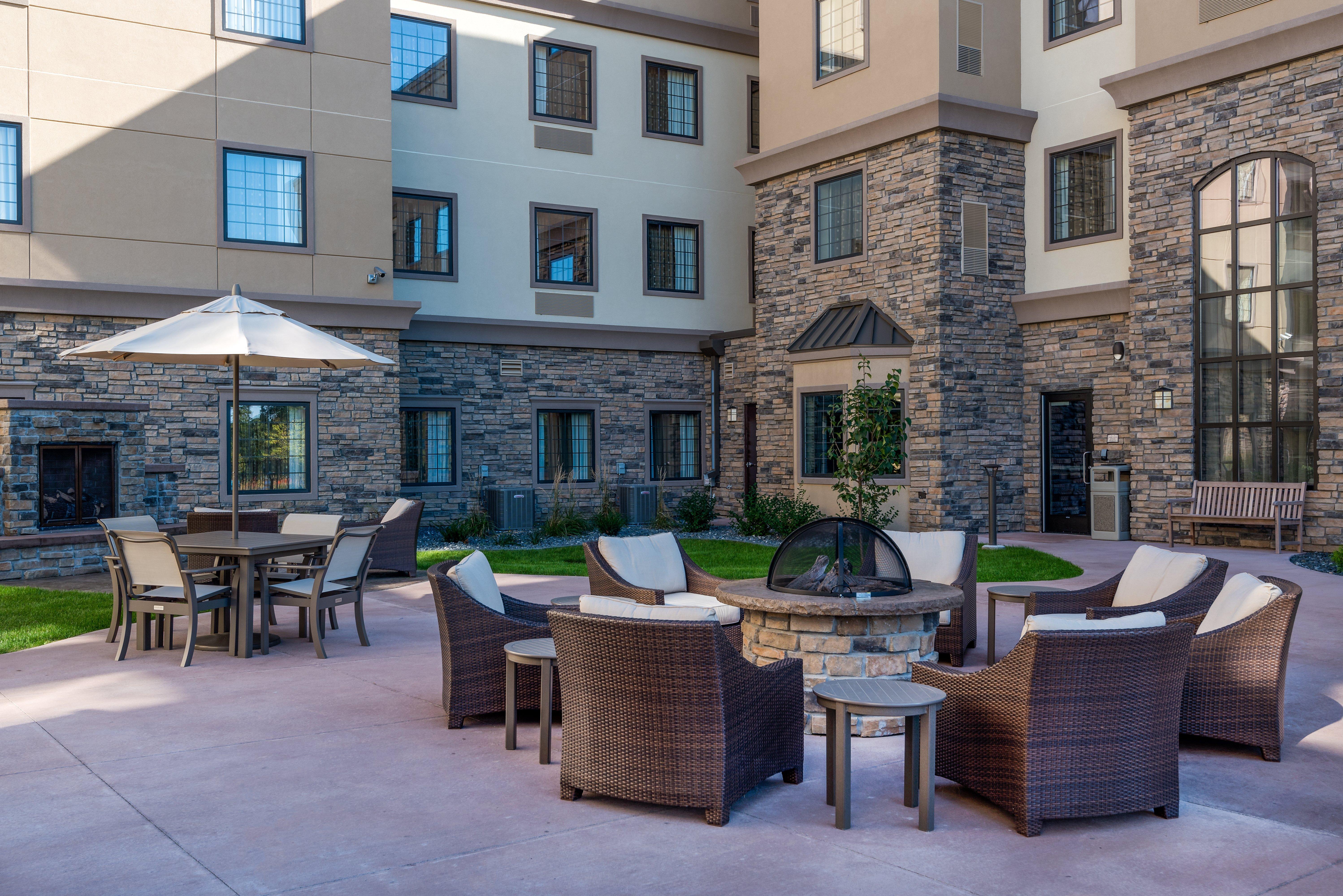 Staybridge Suites Eau Claire - Altoona By Ihg Luaran gambar