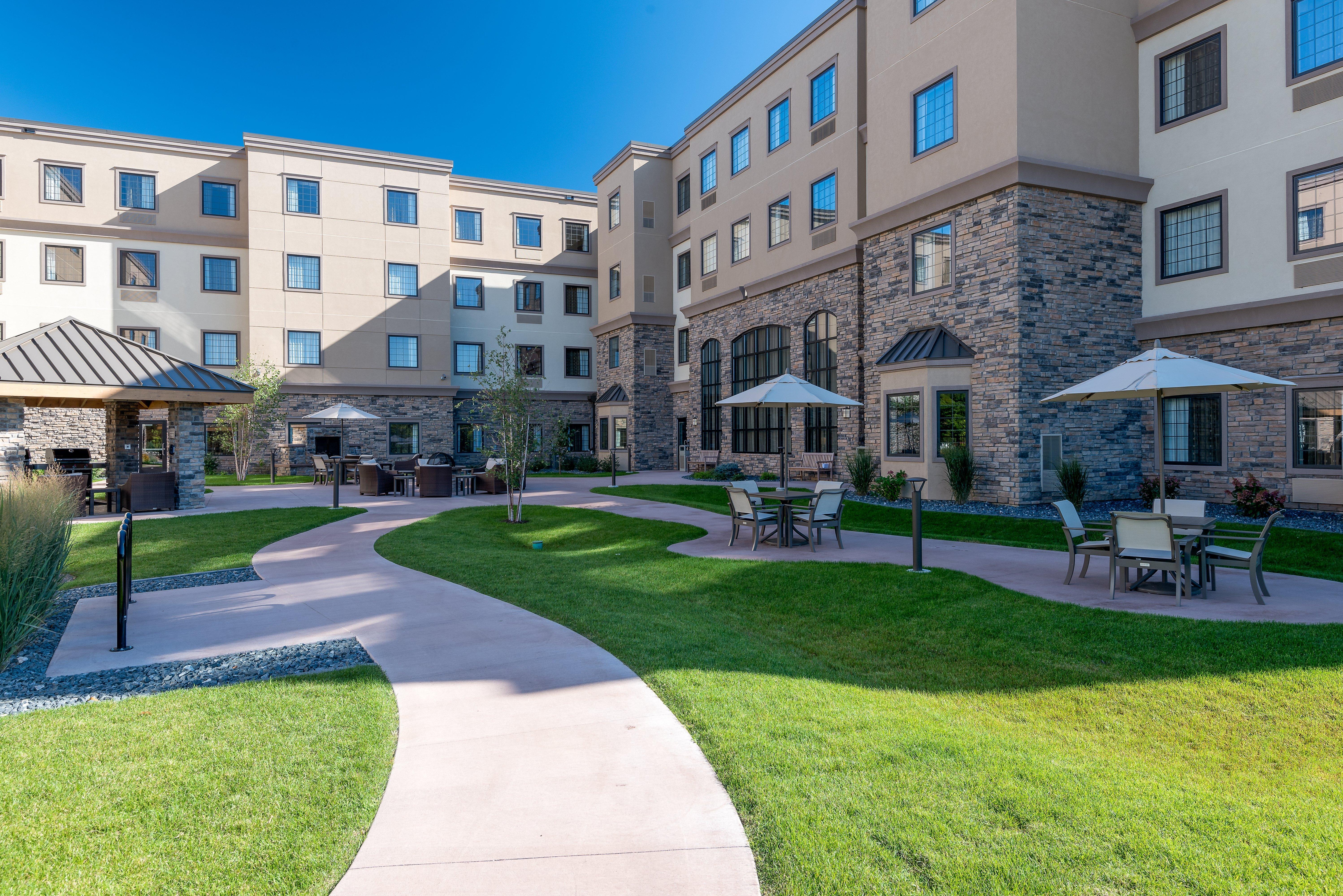 Staybridge Suites Eau Claire - Altoona By Ihg Luaran gambar
